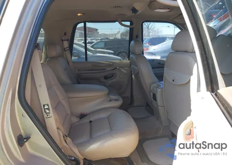 2000 Lincoln Navigator z USA, uszkodzony, nr VIN 5LMRU27A2YLJ11996